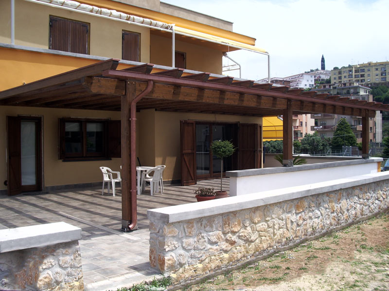 pergola in legno su un terrazzo a Roma - clp304 pergola in legno su un terrazzo a Roma - clp304